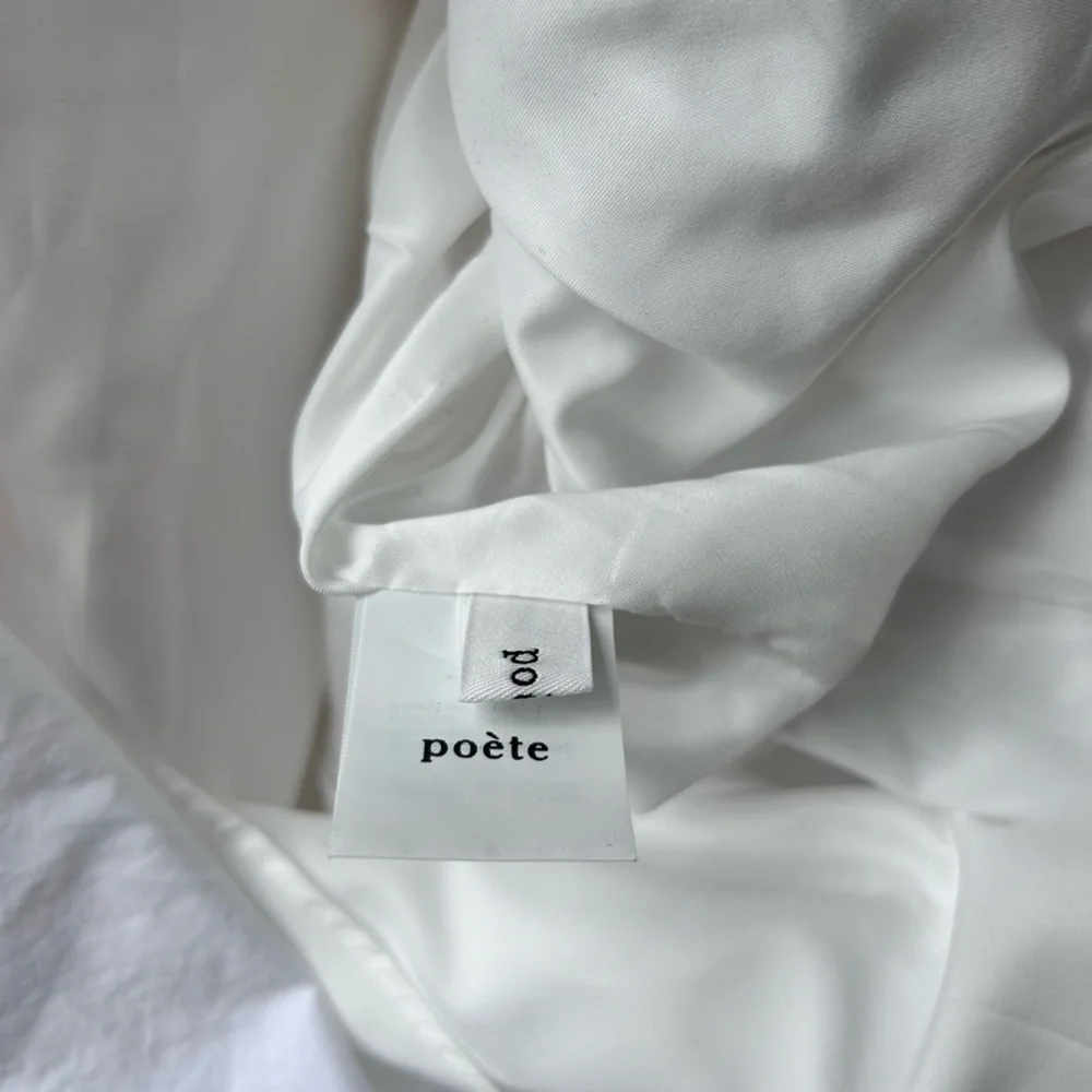 Poete white sleeveless midi dress with gathering on the side - Picture 2 of 10